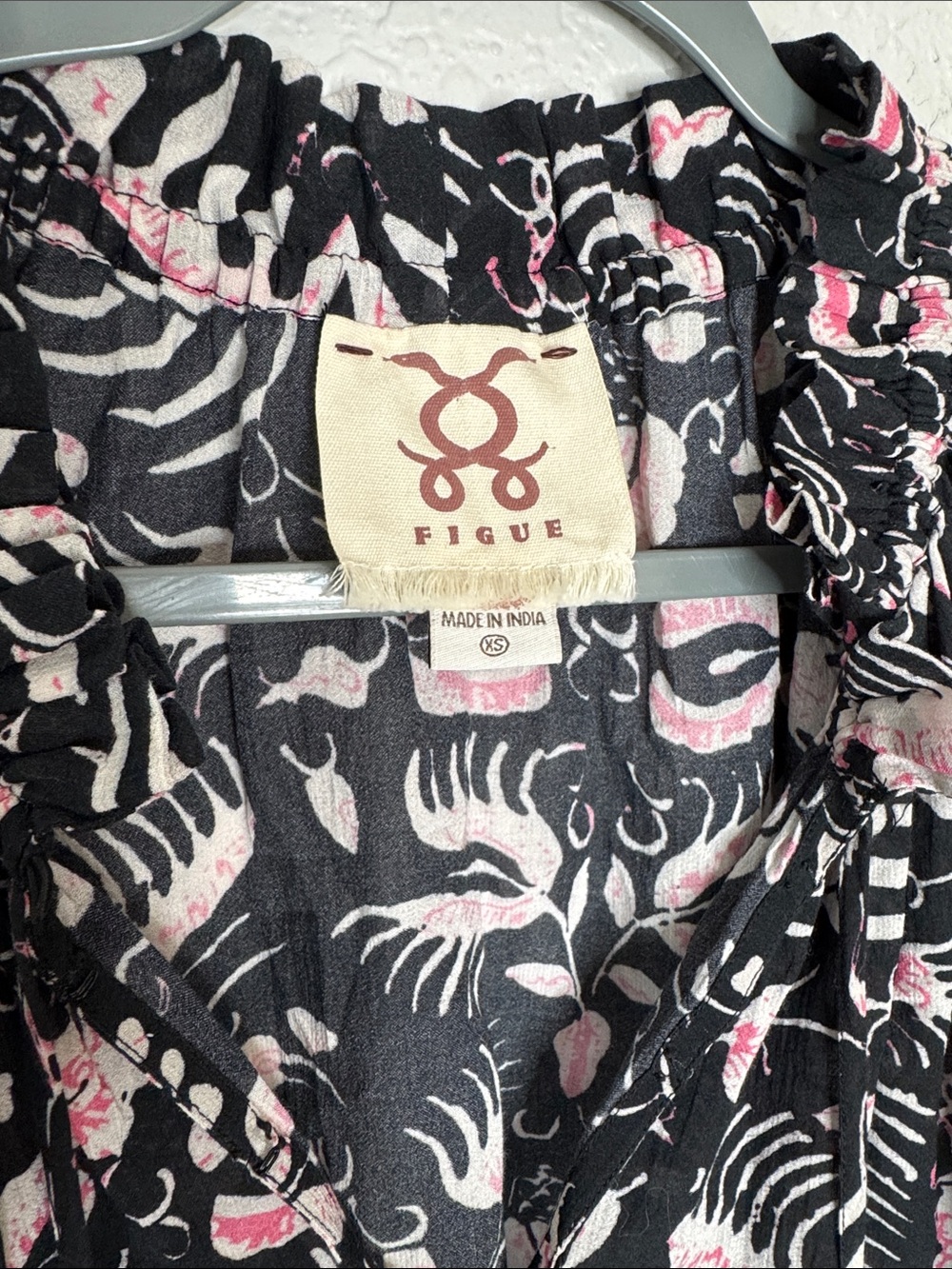 Figue Lianna Blouse Top XS Black Pink Long Sleeve - Picture 7 of 10
